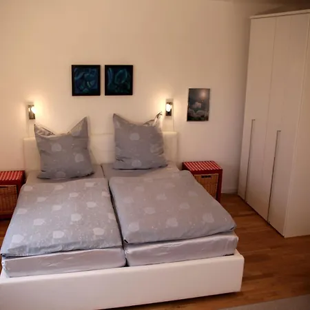 Weisses Duenenhaus Mit Meerblick Dom wakacyjny Böhl