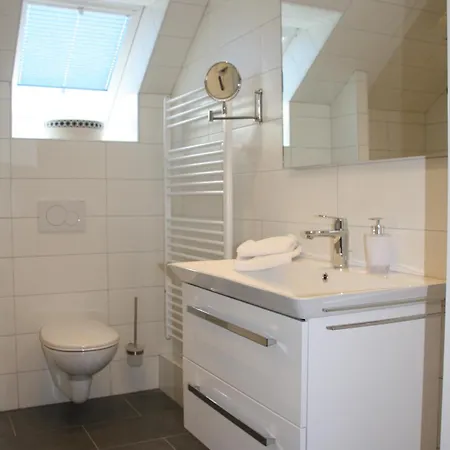 Dom wakacyjny Weisses Duenenhaus Mit Meerblick