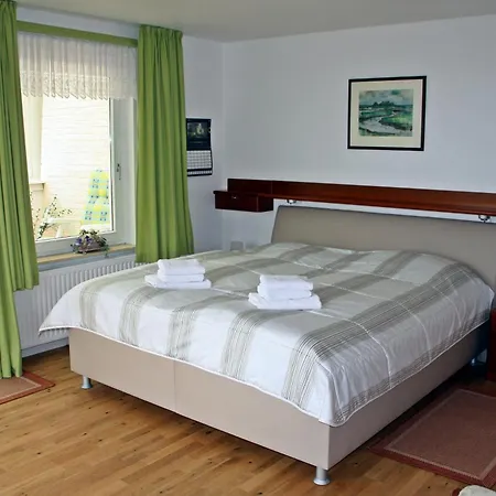 Weisses Duenenhaus Mit Meerblick Dom wakacyjny Böhl