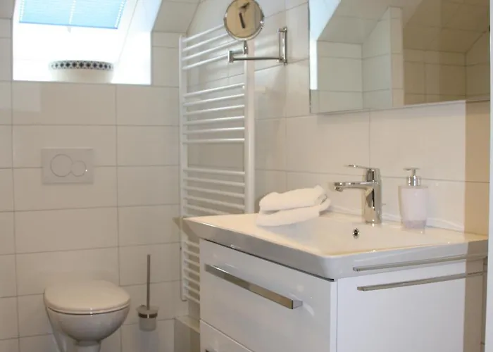 Vakantiehuis Weisses Duenenhaus Mit Meerblick