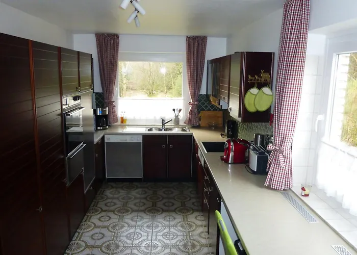 Weisses Duenenhaus Mit Meerblick * Böhl